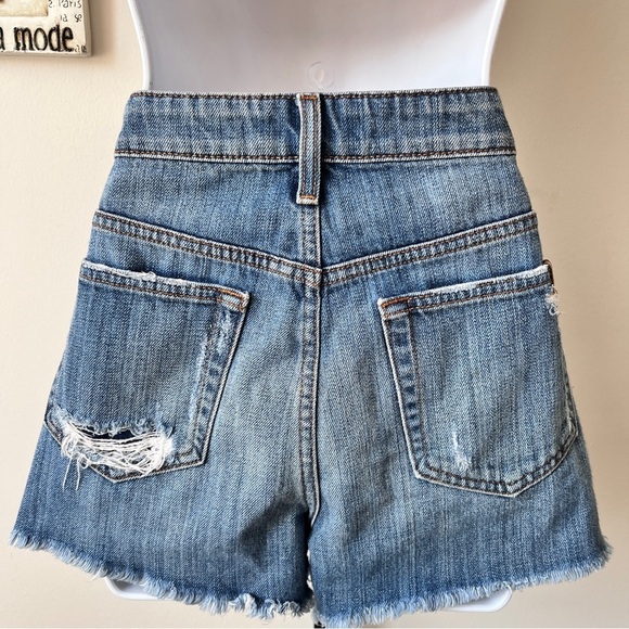 Joe’s Jeans Cutoff Distressed Denim Shorts Size 29 - Picture 9 of 14